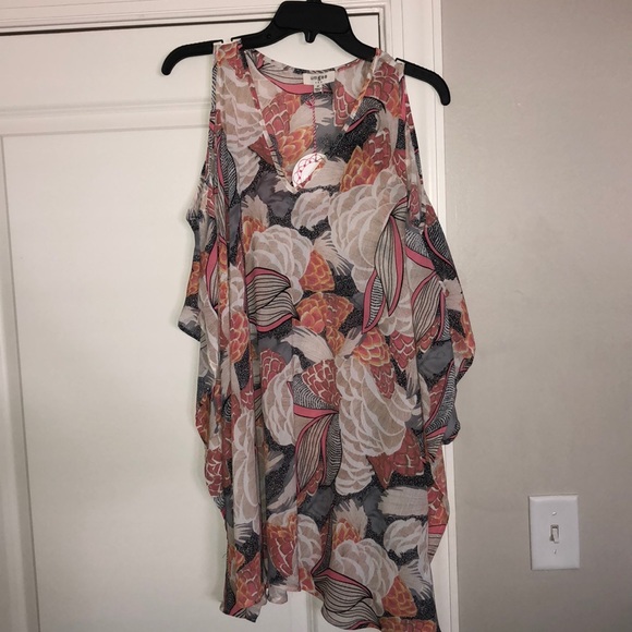 Umgee Tops - 🌟NWT🌟Umgee brand tunic